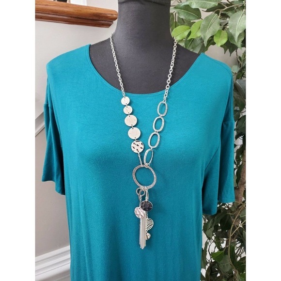 Fabletics Women's Green Rayon Scoop Neck Short Sleeve Knee Length Dress Size XL - Picture 2 of 9